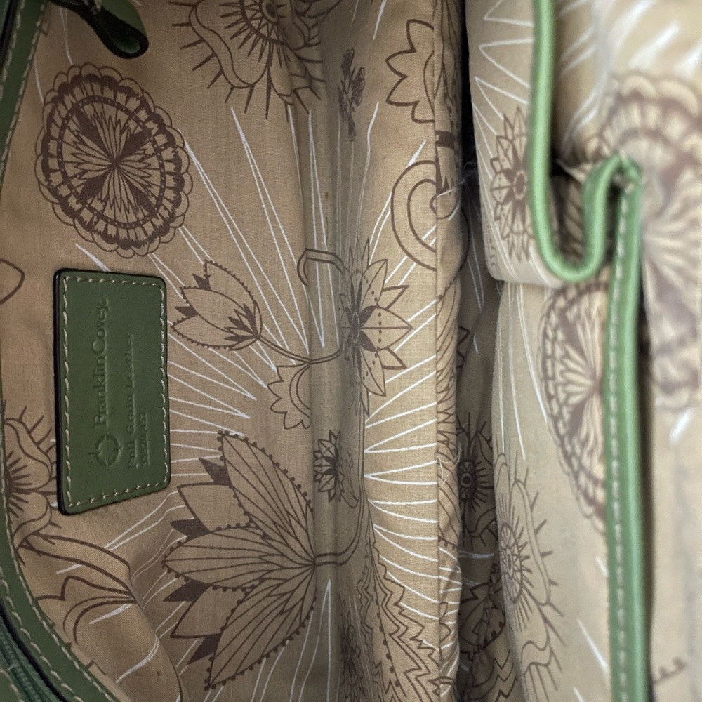 Franklin Covey Green Full Grain Leather Medium sized Bag. - Picture 5 of 6
